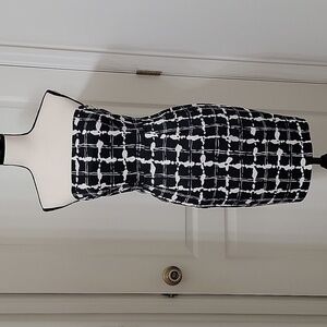 Express Design Studio Size 4 Black & White Abstract Strapless Dress, EUC
